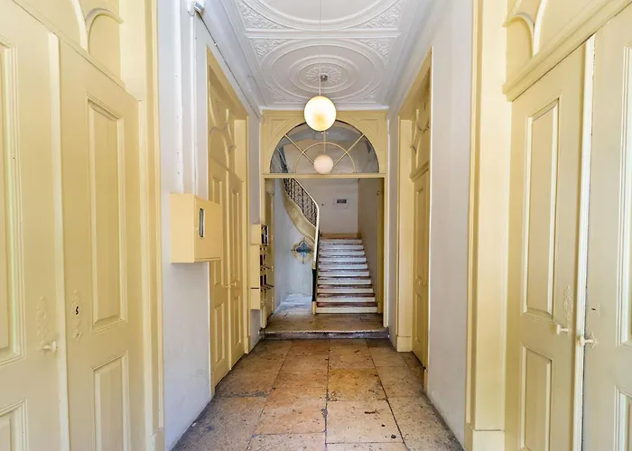 Sao Pedro De Alcantara 63 By Hill